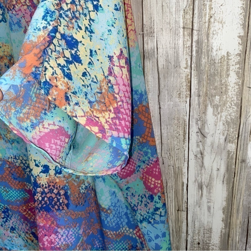 Adrienne Sheer Snake Print Oversized V-Neck Tunic Blouse Blue Pink Size S - Picture 2 of 5